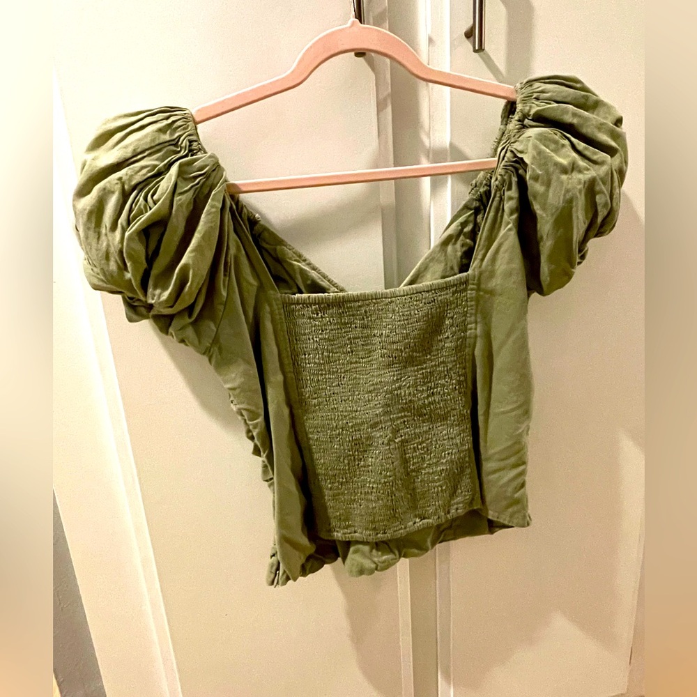 Abercrombie & Fitch Olive Green Ruched Women's Top, Size L - Picture 5 of 11